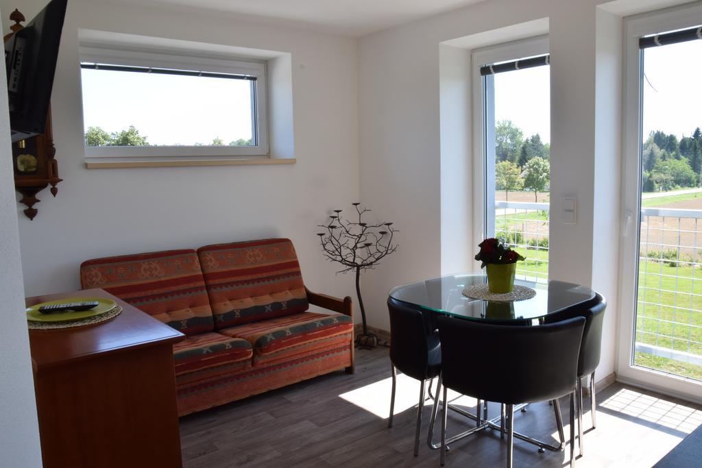 Penzion Na Samotách Apartment Jindřichŭv Hradec Ngoại thất bức ảnh
