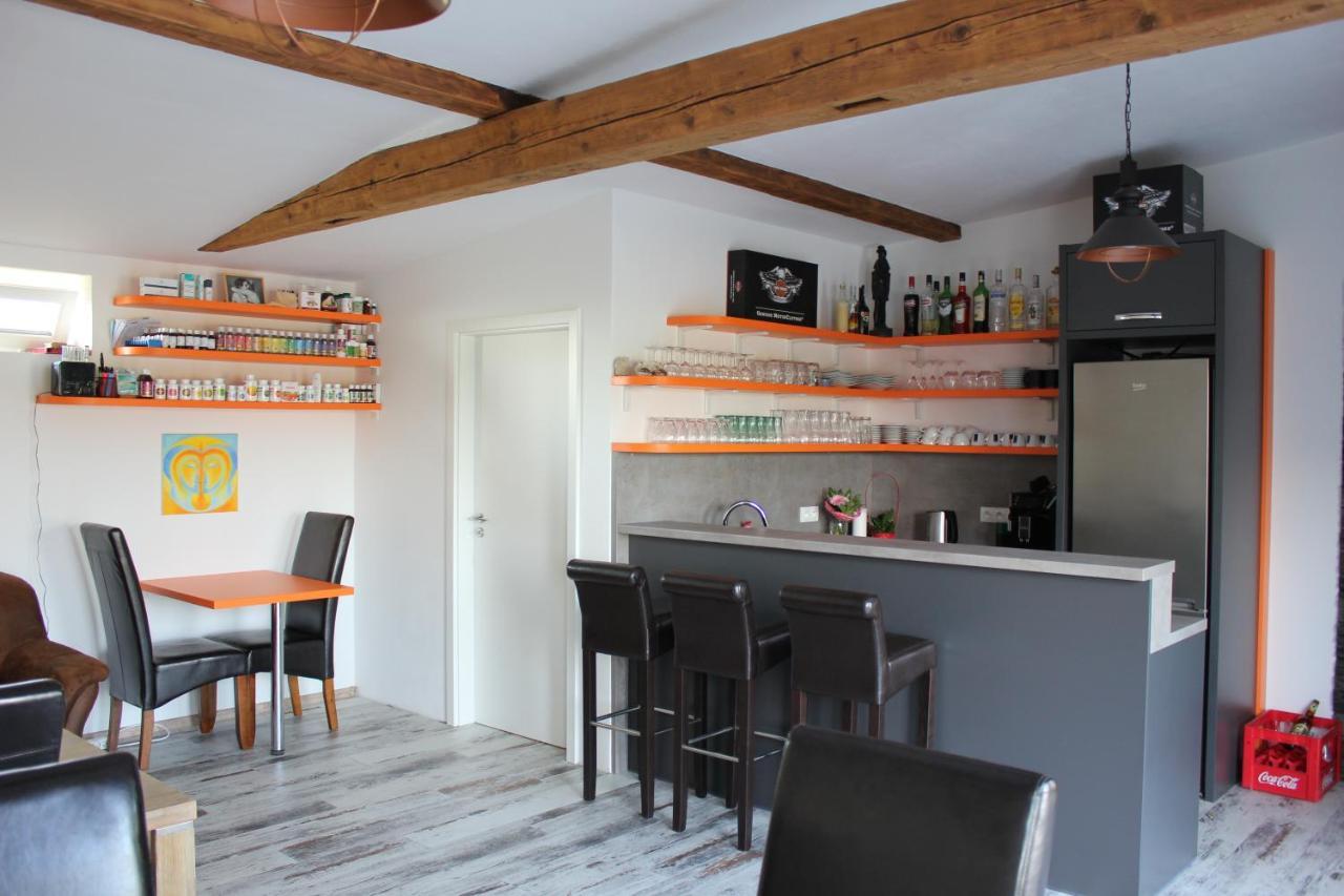 Penzion Na Samotách Apartment Jindřichŭv Hradec Ngoại thất bức ảnh